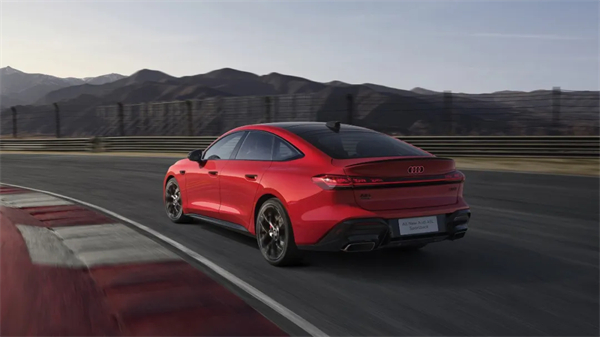 全新上汽奥迪A5L Sportback正式上市，限时臻享价25.99万元起